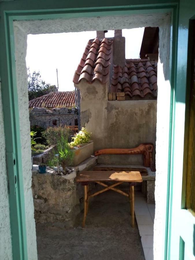Apartman Dinko Lubenice Exteriör bild